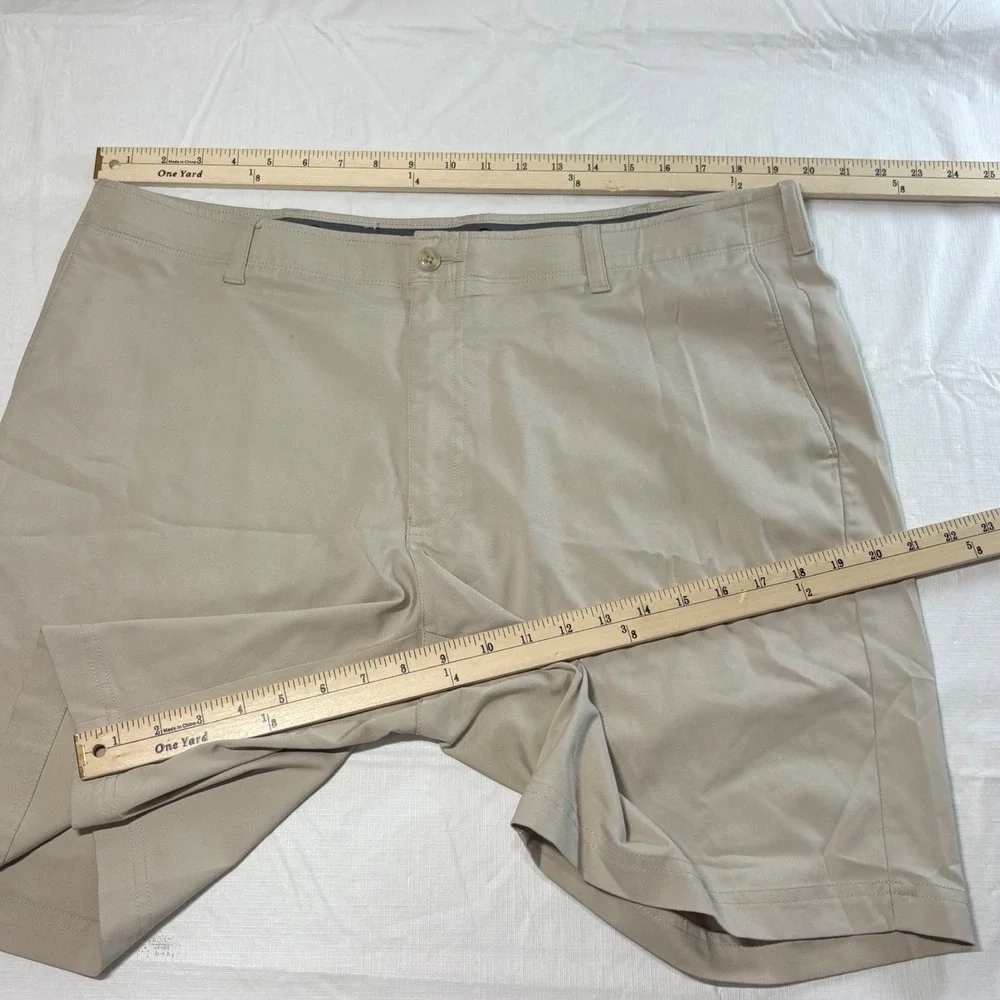 ProTour Mens Golf Shorts Khaki Tan Size 40 Stretch Performance Flat Front 4497